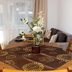 Lejlighed Bright And Modern 1bdr In By Flat Manаger *