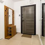 Bright And Modern 1bdr In By Flat Manаger Lejlighed *